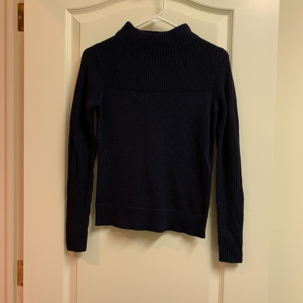 🌹Ann Taylor Navy blue mock neck sweater XS NWT